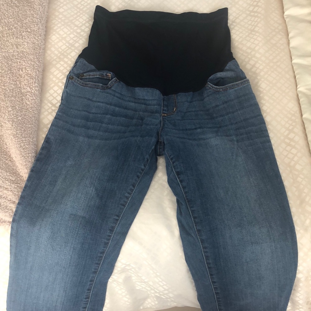 Maternity jeans size 6 bootcut